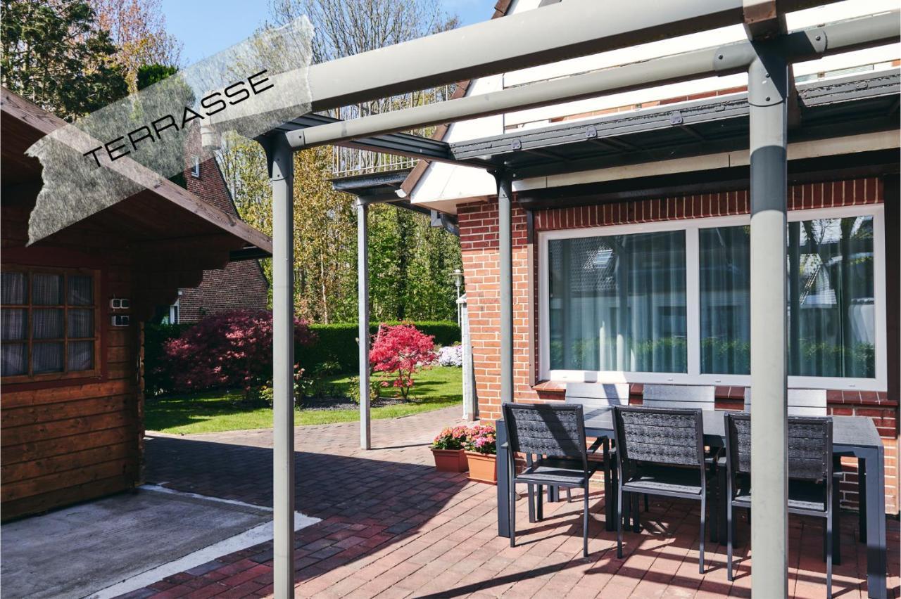 Grosszuegige Ferienwohnung Mit Terrasse Büsum Esterno foto